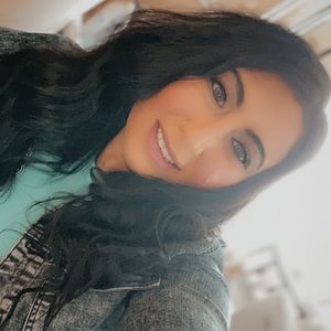 Meet your Posher, Kaitlyn